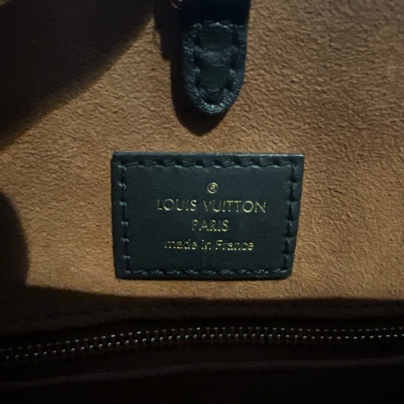 RARE!! Louis Vuitton OnTheGo Wild at Heart Tote Bag - Picture 7 of 8